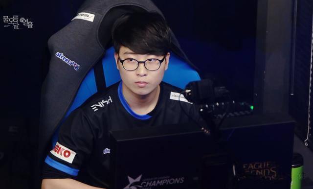 充满了戏剧 充满了戏剧