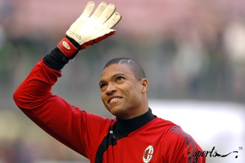 边锋内收吸 边锋内收吸